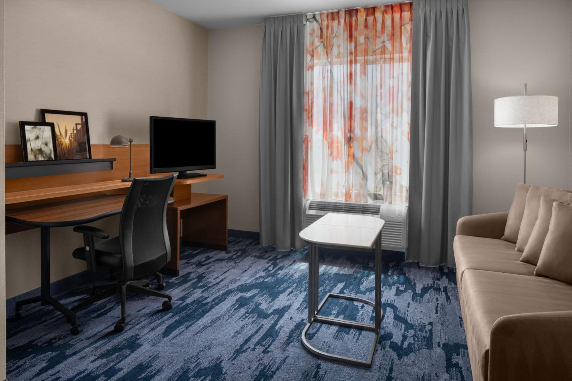 Fairfield Inn & Suites By Marriott Tustin Orange County Exterior photo